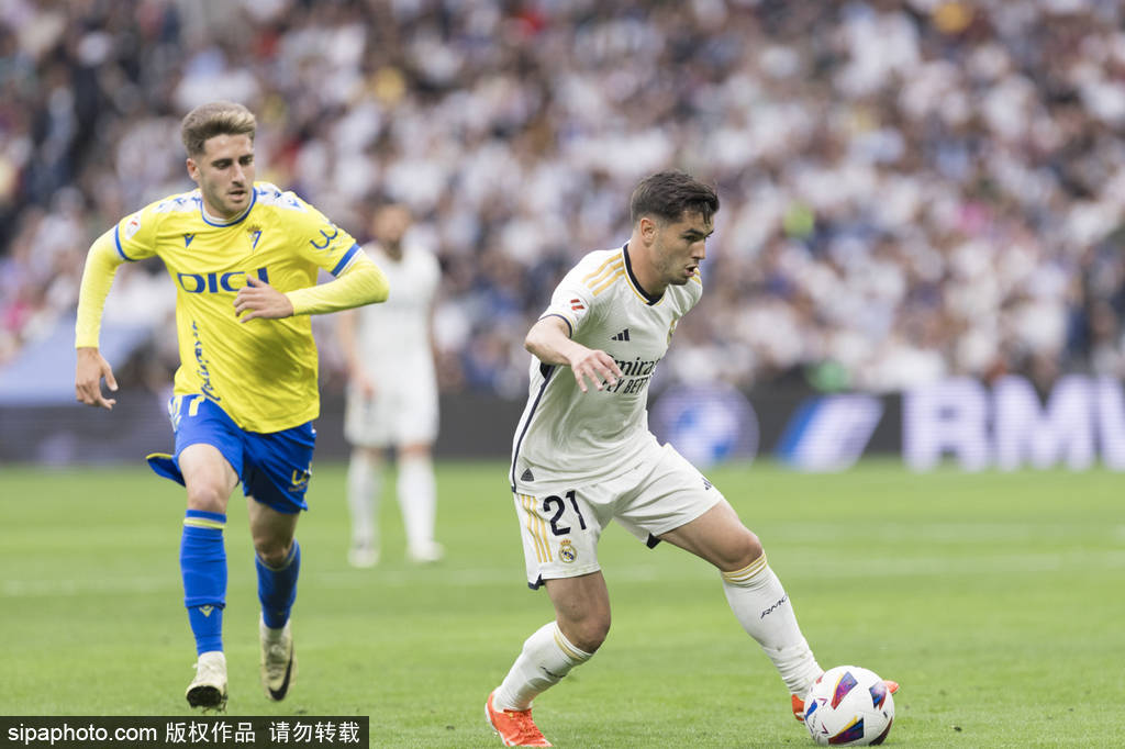 而荷兰则以 而荷兰则以