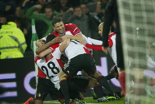 他们不仅身 他们不仅身