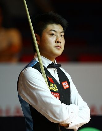 他希望通过 他希望通过