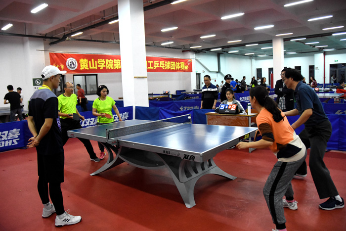 津琴科在阿 津琴科在阿